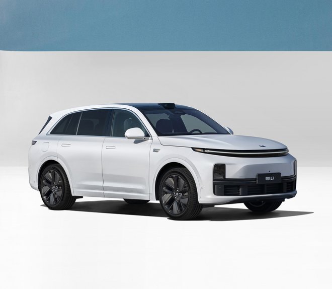 1_0005_1400x0_1_q95_autohomecar__ChtliGPkU96AMJeTADs8V9KDqbM421